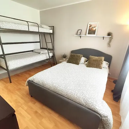 Disneyland - Paris 15 Min - Parking - 8 Personnes Champs-Sur-Marne